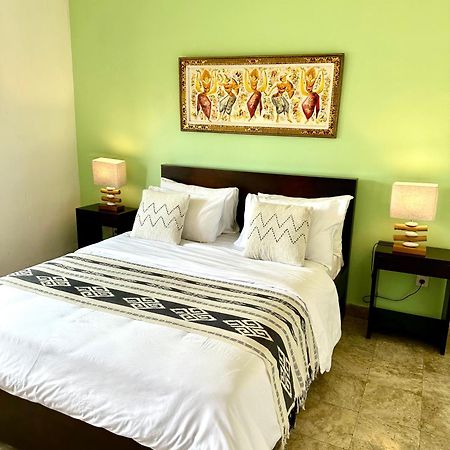 נוסא דואה Ellies Hotel מראה חיצוני תמונה