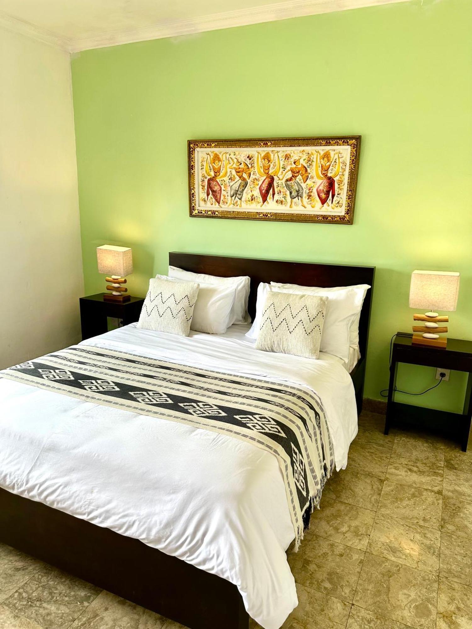 נוסא דואה Ellies Hotel מראה חיצוני תמונה