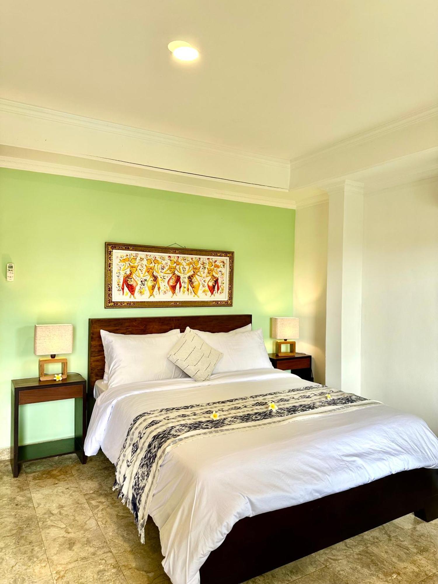 נוסא דואה Ellies Hotel מראה חיצוני תמונה