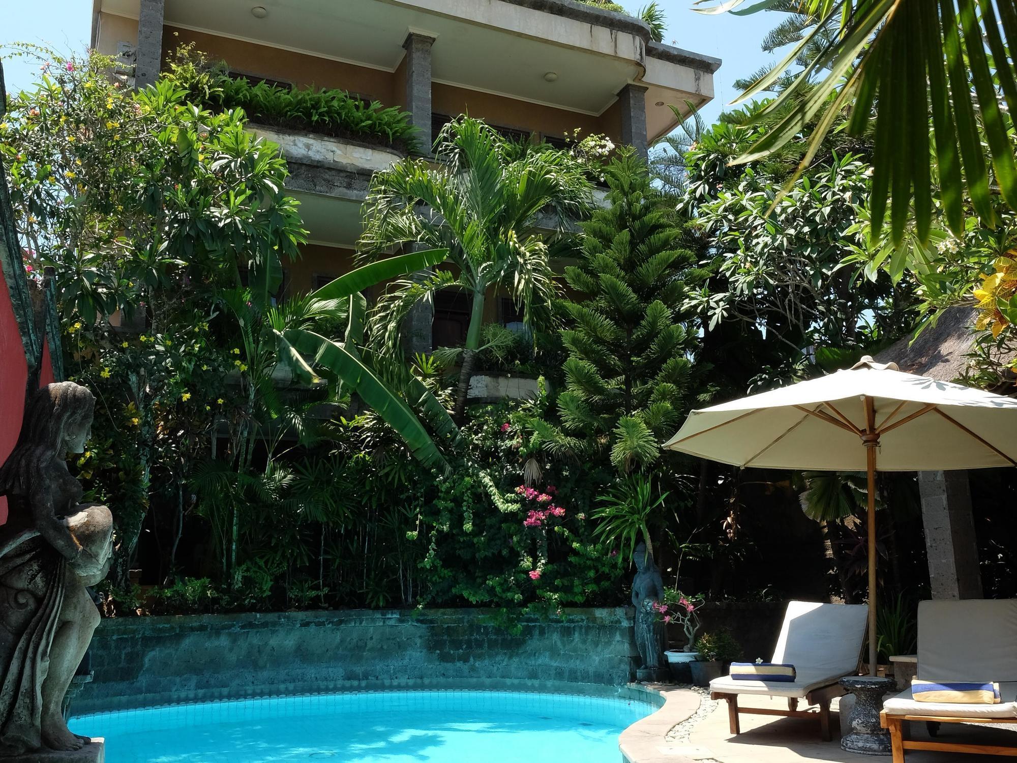 נוסא דואה Ellies Hotel מראה חיצוני תמונה