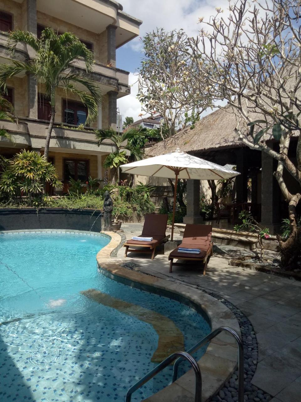 נוסא דואה Ellies Hotel מראה חיצוני תמונה